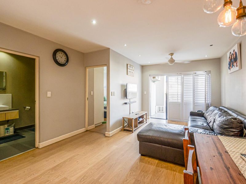 Ground floor modern unit - Photo 4