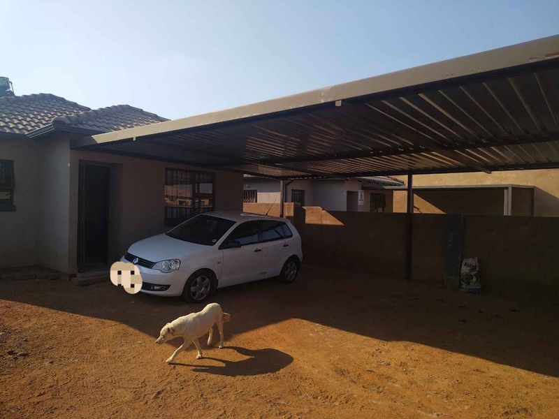 3 bedrooms house for sale in Soshanguve VV - Photo 2