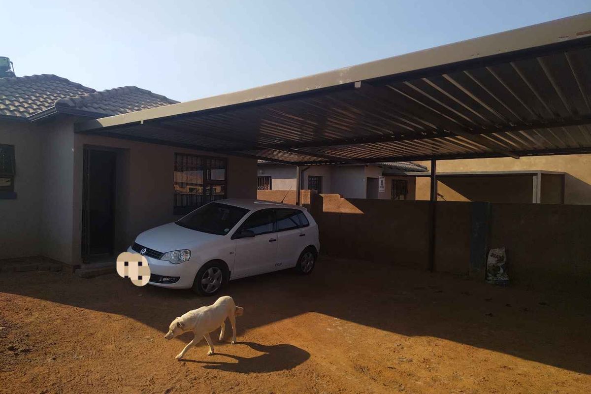 3 bedrooms house for sale in Soshanguve VV - Photo 2