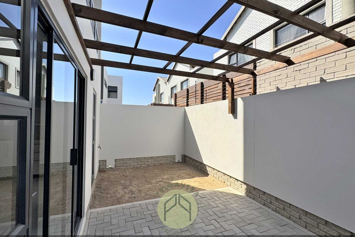 Brand New 2 Bedroom Double Storey Townhouse TO LET in Kramersdorf, Swakopmund - Photo 5