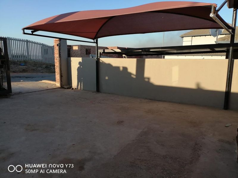 Clayville Ext 45 - R 850 000, 2 BEDS, 1 BATHS - Photo 3