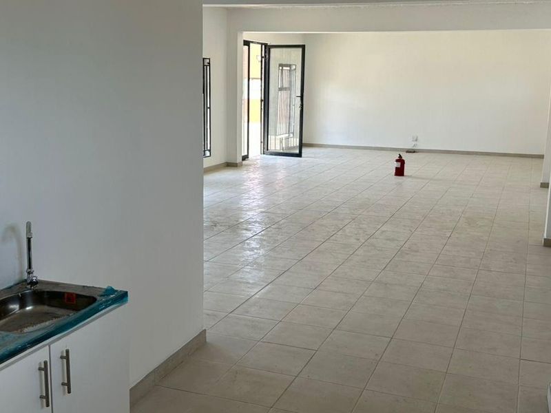 Commercial units To Let in Swakopmund - Photo 7