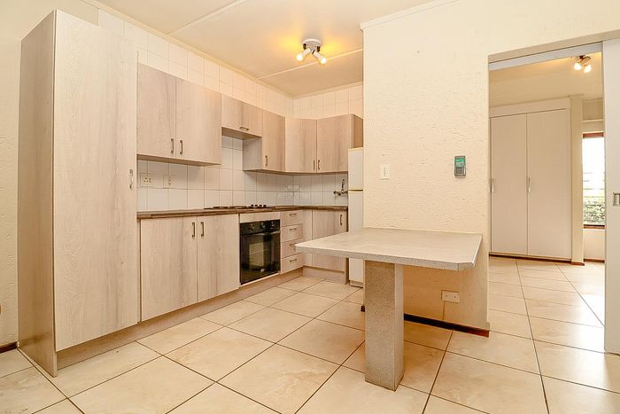 Property #2484705, Apartment Rental Monthly in Morning Hill