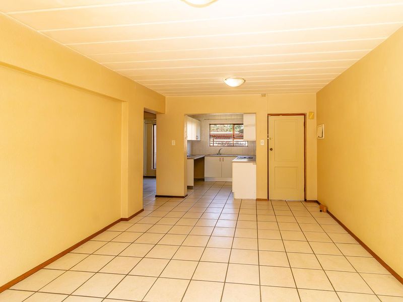 Sunny Garden Townhouse in Secure, Access-Controlled Estate! - Photo 9