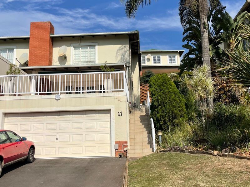 Modern 3 Bedroom Duplex To Let in Secure Mount Edgecombe Estate - Photo 3