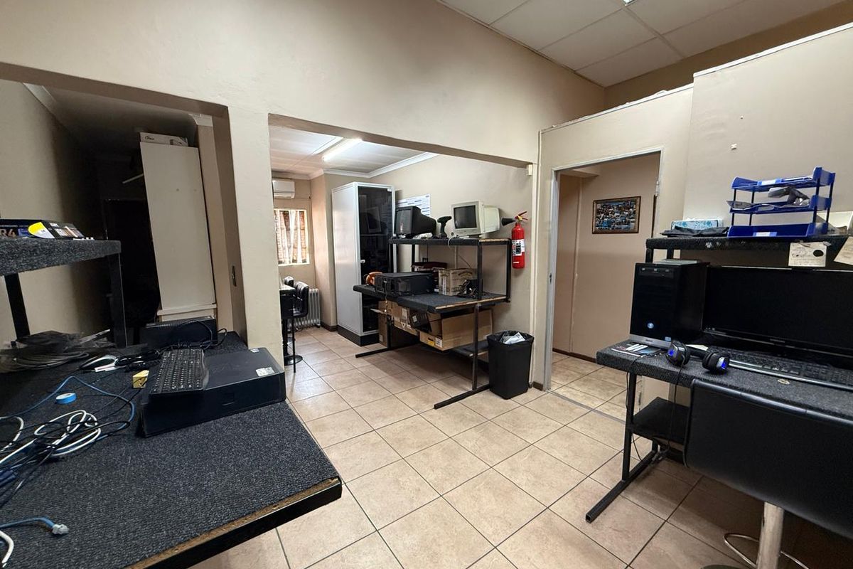 Rare 2-in-1 Office Opportunity in Westdene!!! - Photo 5