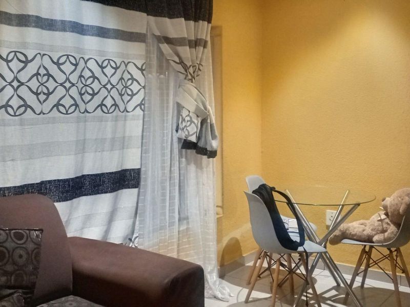 Mahube Valley 2-Bed House: Space, Parking & Extra Income Room - Photo 9