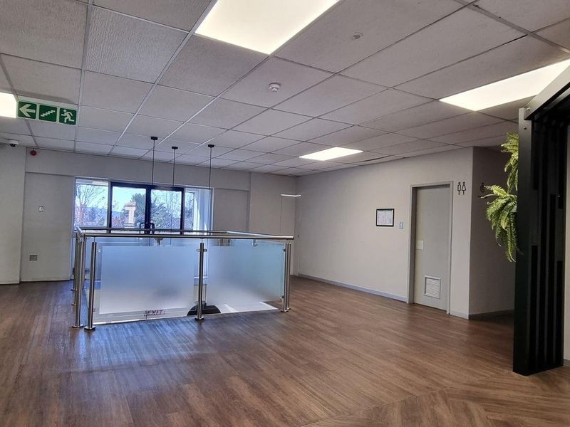 1 188m2 Bedfordview Office To Let - Photo 8