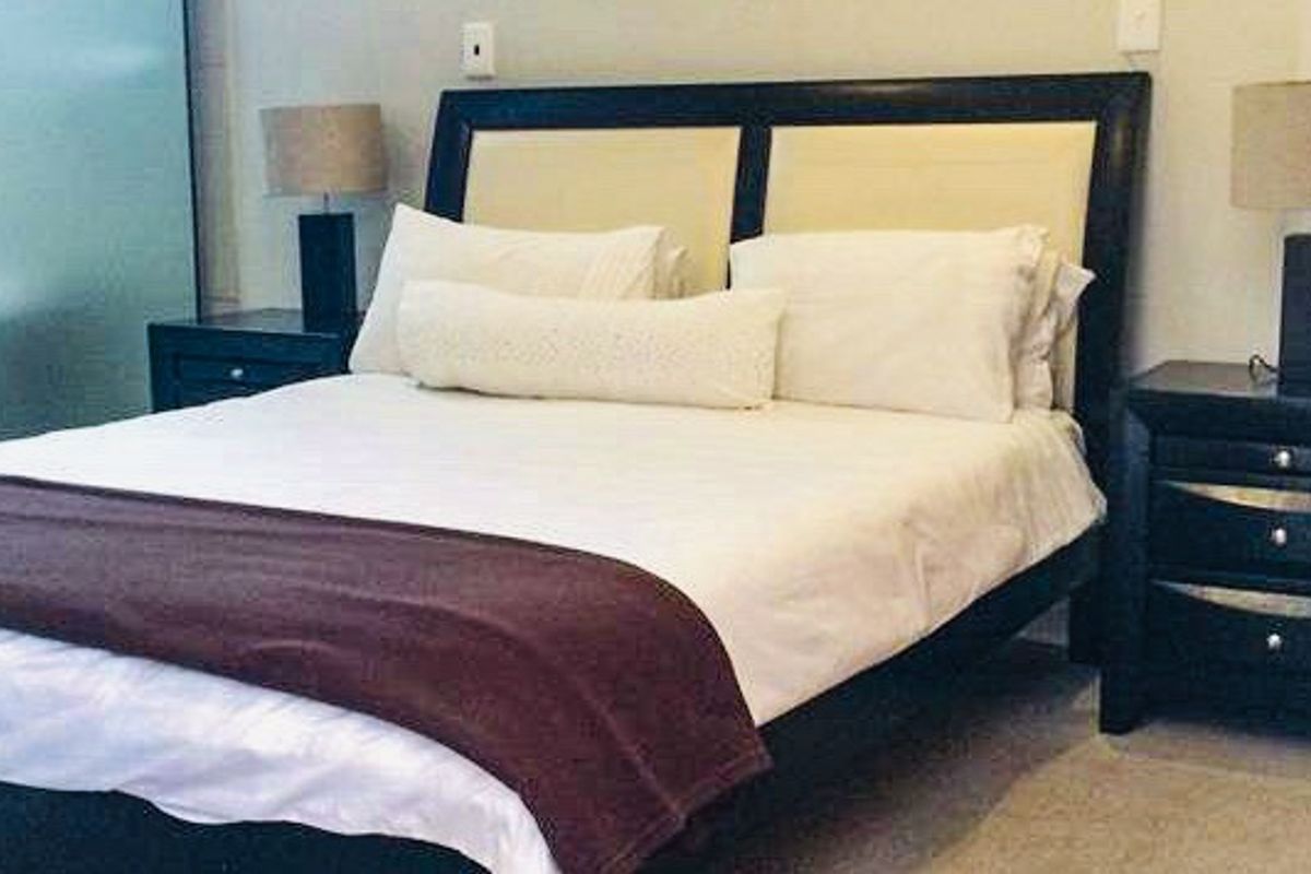 1 BED FULLY FURNISHED MODERN APARTMENT MORNINGSIDE FOR SALE - Photo 4