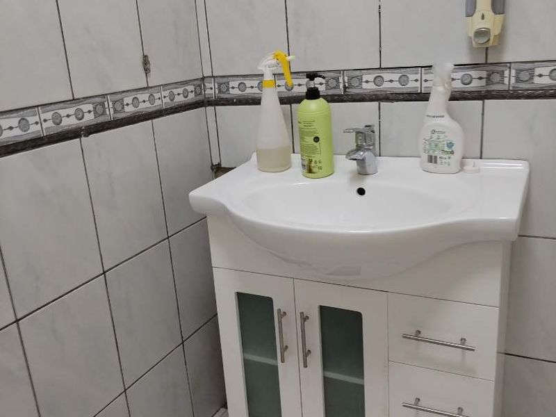 A BACHELOR UNIT FOR RENTAL - Photo 6