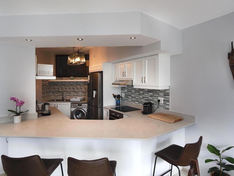 Hendra Estates - Stunning, Modern Apartment With Large Balcony For Rent In Umhlanga!! - Photo 5