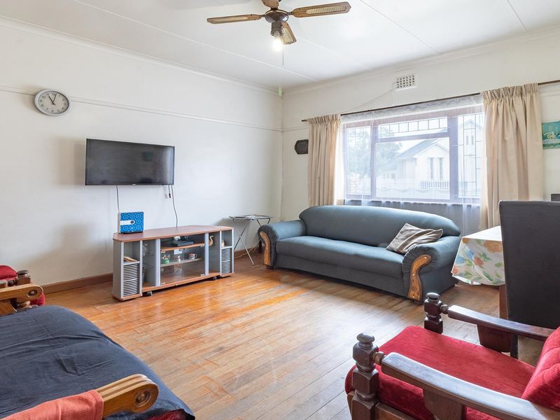 A Classic Parow Treasure, Freshly Updated for Modern Families - Photo 6