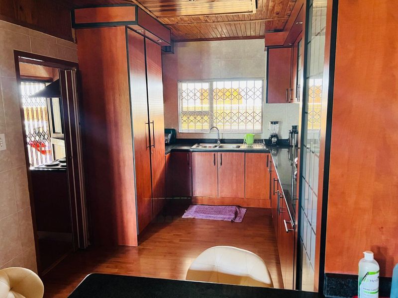 An absolute Gem - Photo 8