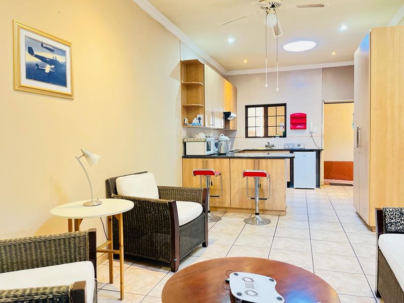 LOVELY CLUSTER IN QUIET PRESTINE ESTATE - Photo 7