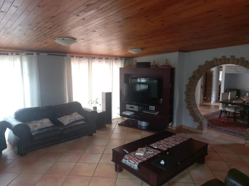 OWN YOUR DREAM!!! BEAUTIFUL 5 BEDROOM MOME FOR SALE IN MONUMENT PARK!! - Photo 10