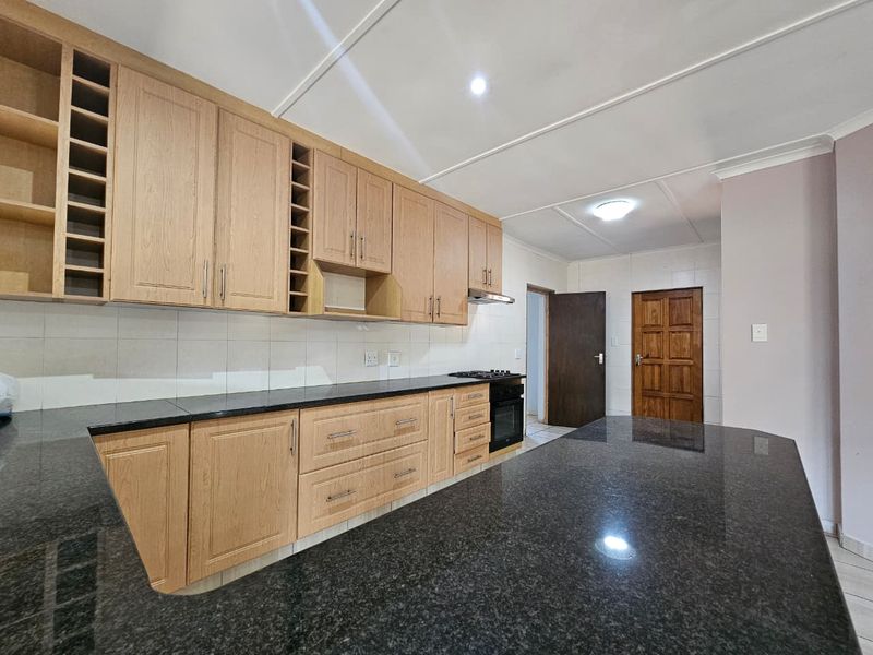 Four-Bedroom Family Home with Pool and Braai in Arboretum - Photo 2