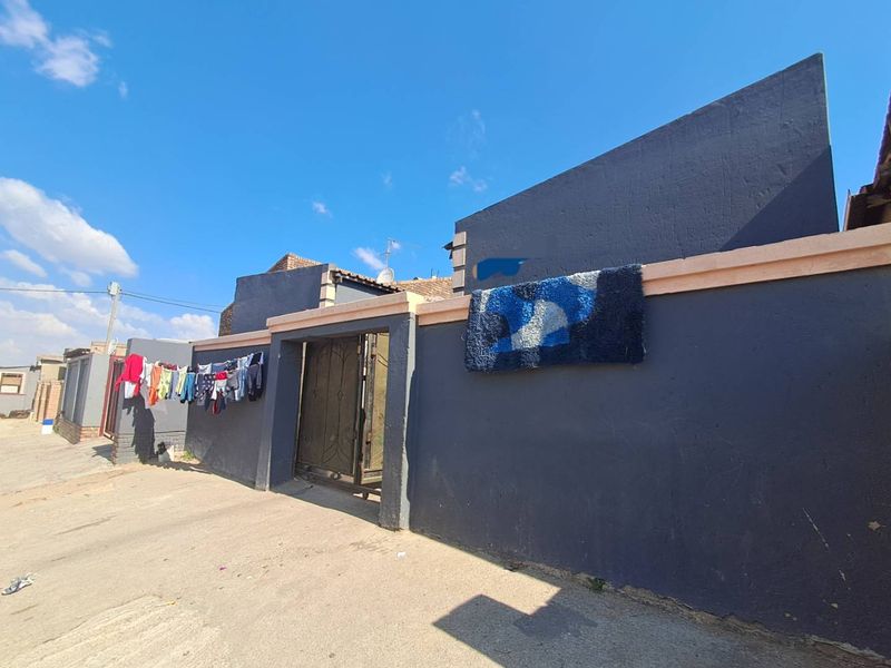 12 RENTED ROOMS IN IVORY PARK. - Photo 5