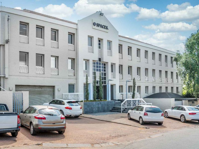 24/7 access to designer office space for 4 persons in Spaces Rivonia. - Photo 3