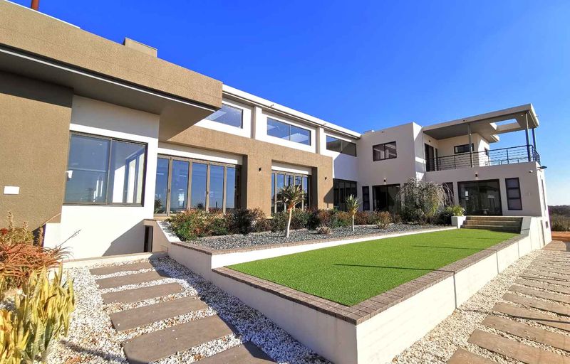 Stunning 2 storey home for sale in Finkenstein Estate