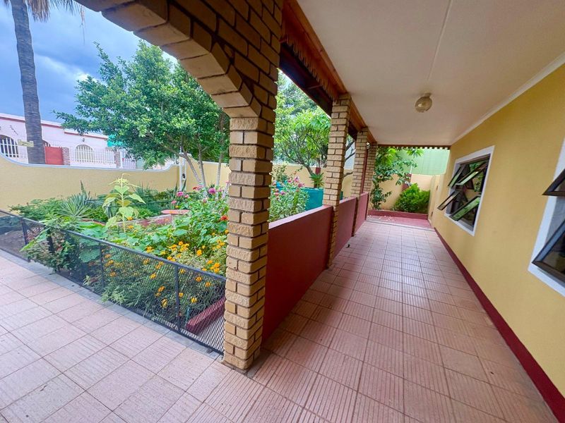 3 Bedrooms House For Sale in Khomasdal - Photo 4