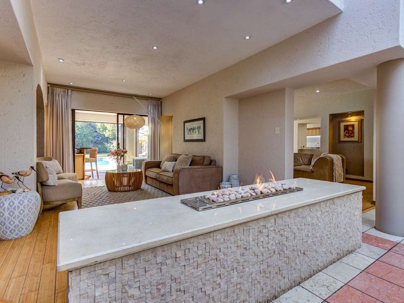 A rare Gem - A masterpiece of Luxury living - Photo 5