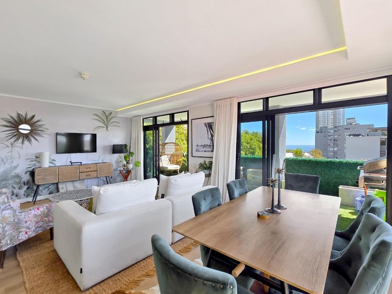 Beautifully designed and curated home in the heart of Fresnaye - Photo 8