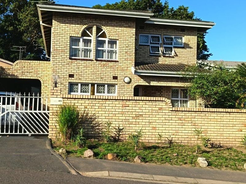 4 Bedroom House for sale in Crossmoor - Photo 1