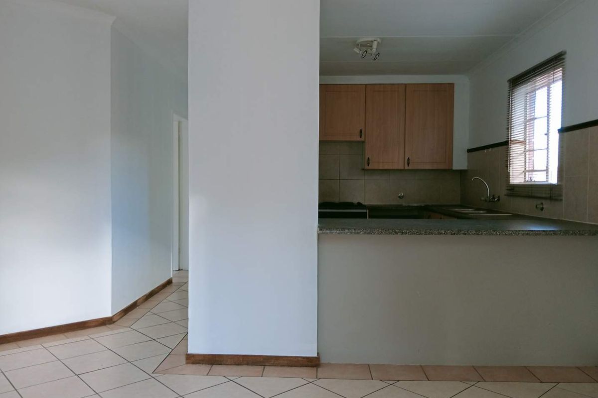 Spacious Top Corner Unit For Sale - Photo 4