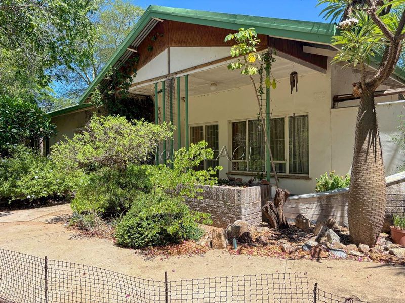 Otjiwarongo:  3 Bedr Home close to High School is for Sale - Photo 3