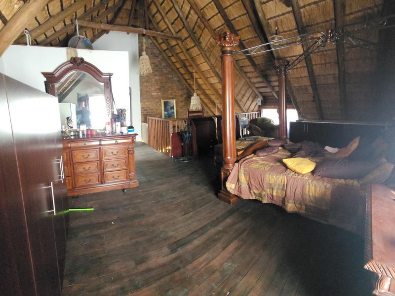 Here’s a chance to own a smart house. - Photo 8