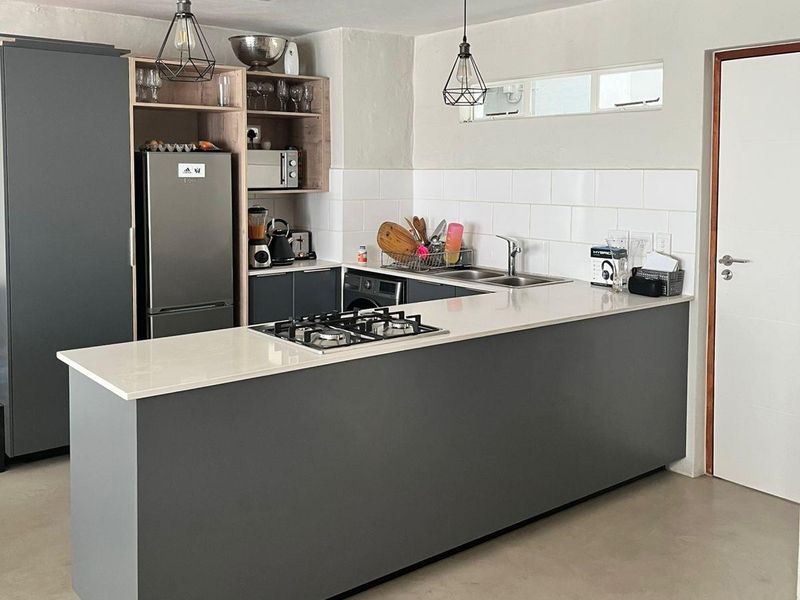 Charming Loft Living: Modern Comfort in a Secure Complex! - Photo 2