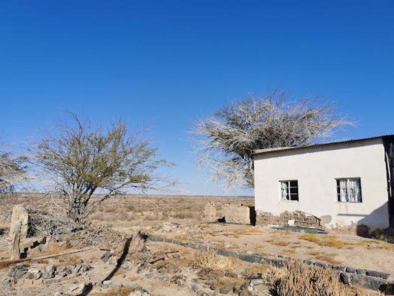 FOR SALE - GAME FARM IN THE KEETMANSHOOP AREA, NAMIBIA - Photo 3