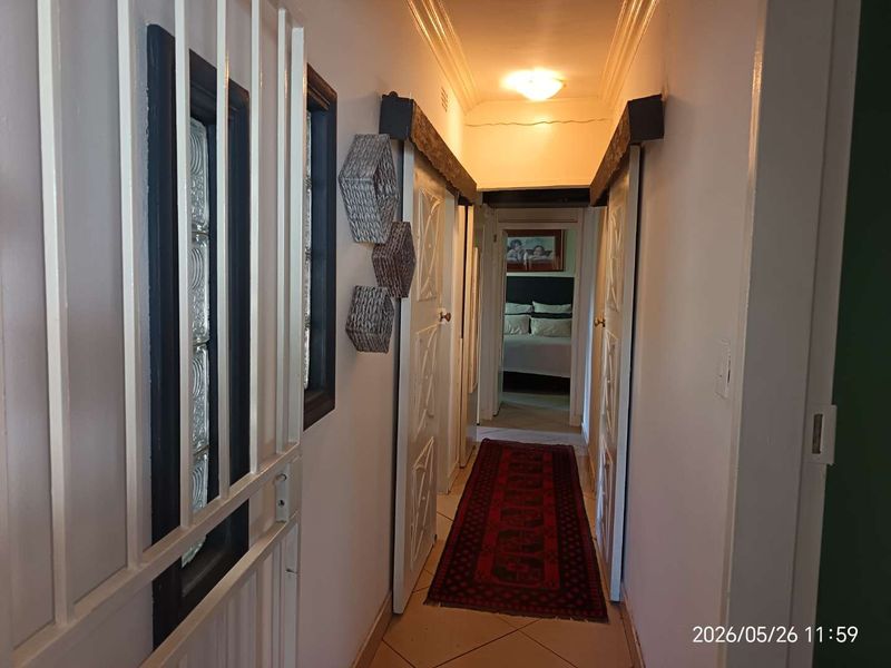 Welcoming Lock up and Go 3 bedroom home with flatlet/Salon For sale! - Photo 10