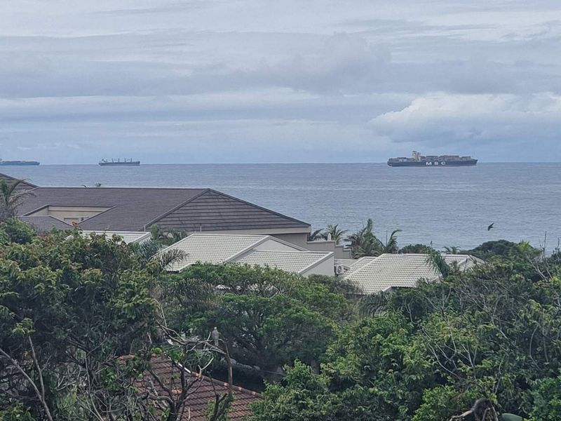 STUNNING 3 BED 2 BATH FULLY FURNISHED APARTMENT WITH LOVELY SEA VIEWS - Photo 2