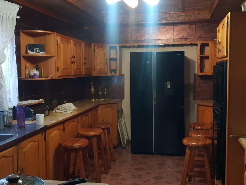 3 bedrooms house for sale in Soshanguve DD - Photo 5