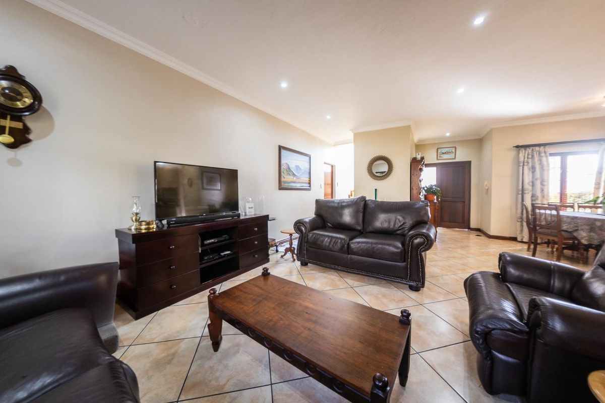 FIVE STAR RATING! - Photo 5