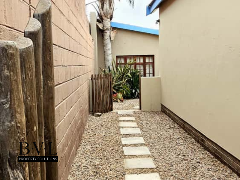 4 Bedroom family home for sale in Ocean View - Photo 4