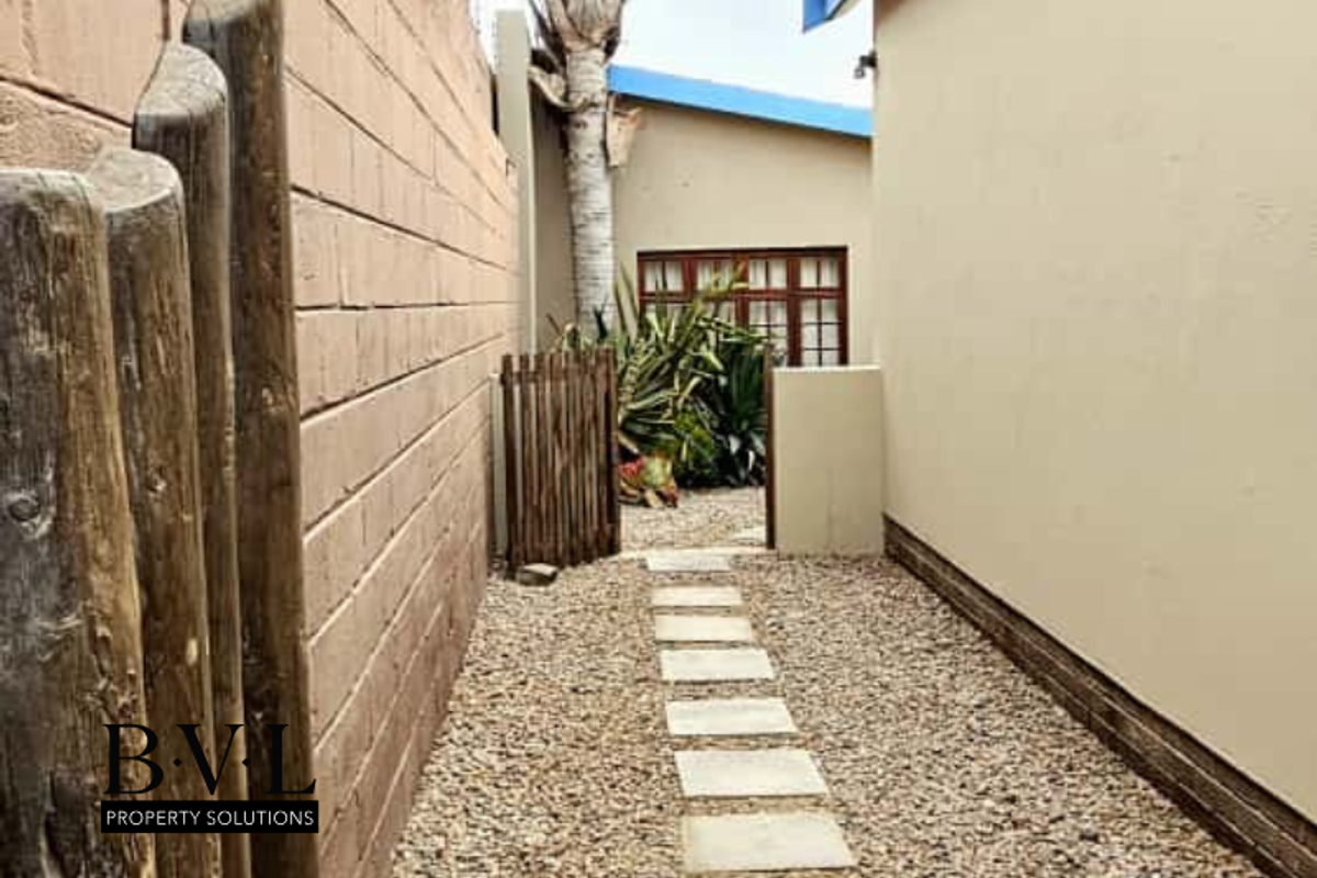 4 Bedroom family home for sale in Ocean View - Photo 4