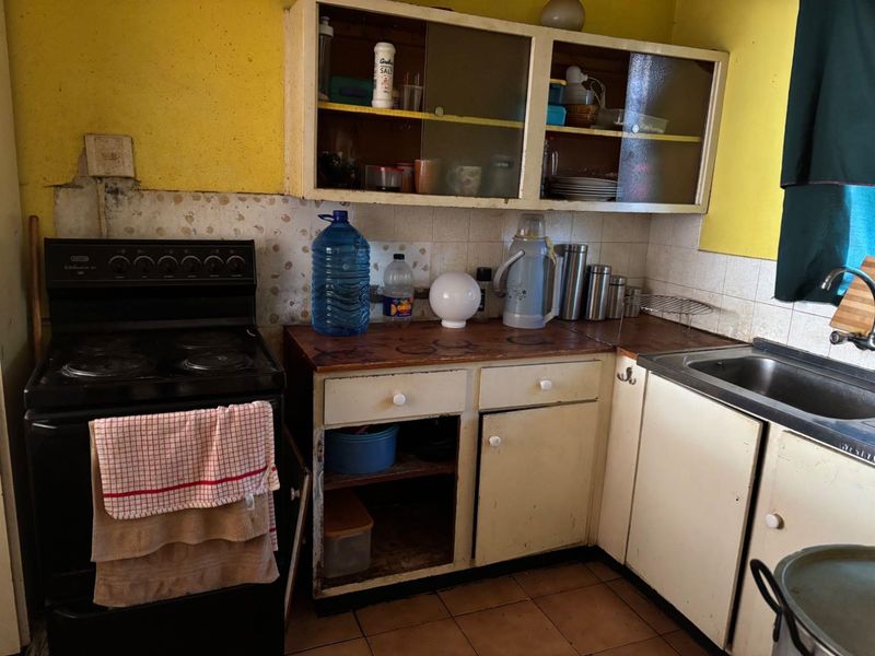 Lovely duplex unit is ready for new ownership. - Photo 8