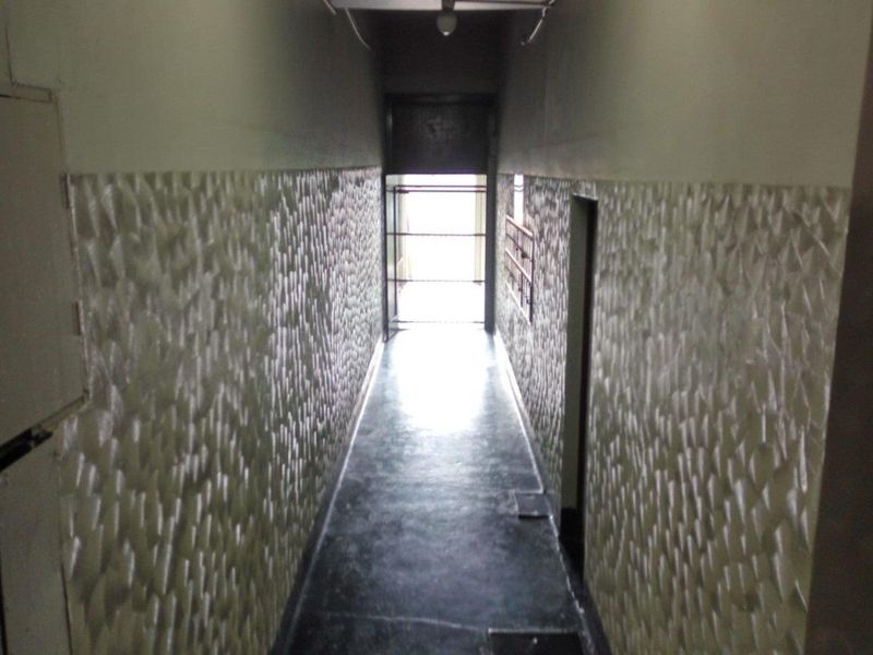 Bachelor Flat available in Sydenham in Port Elizabeth - Photo 5