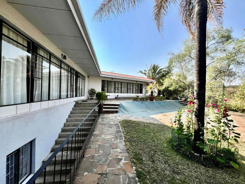 3 Bedroom House For Sale in Klein Windhoek - Photo 2