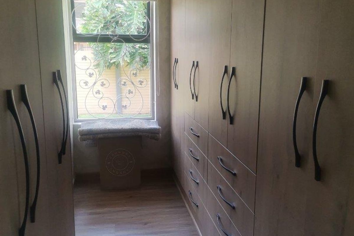 3 Bedroom House For Sale in Vanderbijlpark SE7 - Photo 4