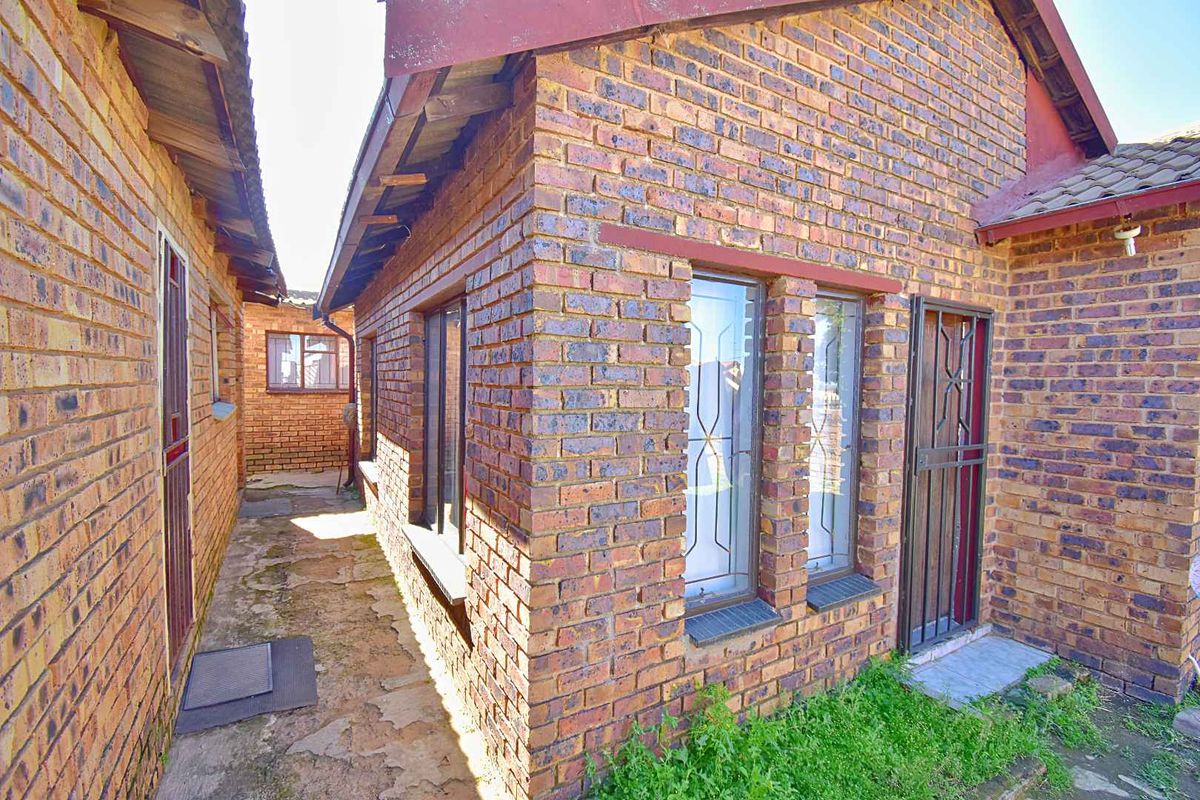 Investment Property - Photo 4