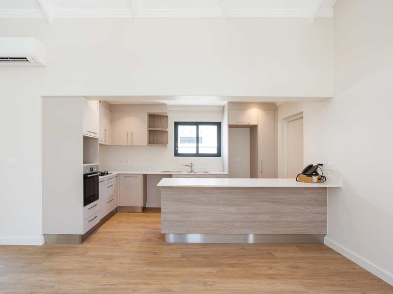 A Thoughtfully Designed Home in Val de Vie Evergreen - Photo 4