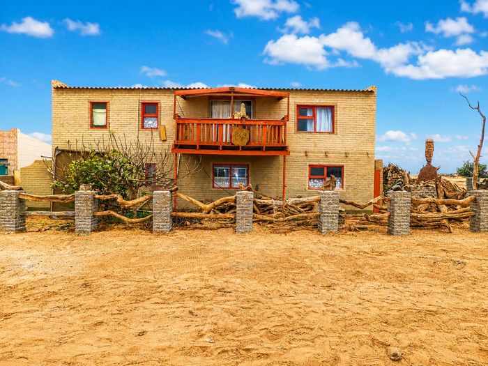 Property #2503177, House For Sale in Henties Bay Central