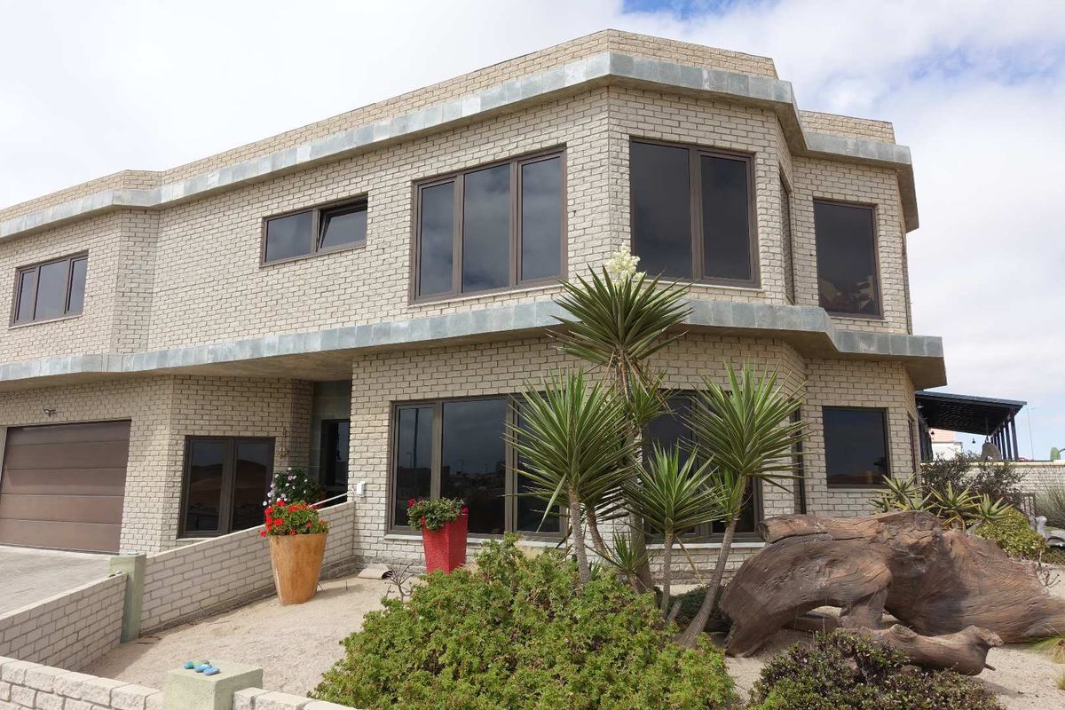 DUNE FRONT PROPERTY - Photo 2