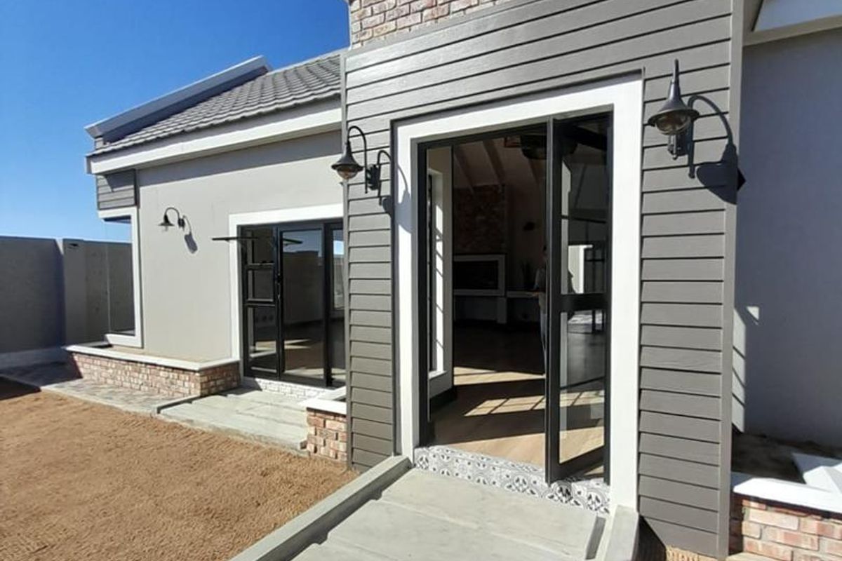 Luxury Coastal Living Family Home N$ 5 950 000.00 - Photo 2