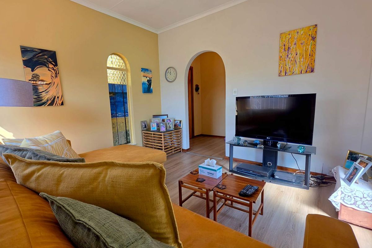 3 Bedroom Townhouse for Sale in Birchleigh - Photo 3
