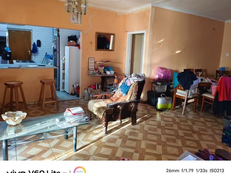 Cute and Cosy Starter Family Home - Photo 2