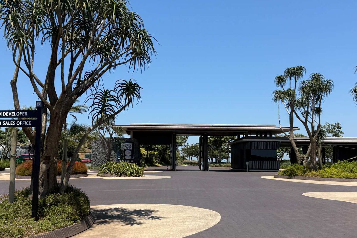 Investment & Modern Living Angle - Photo 2